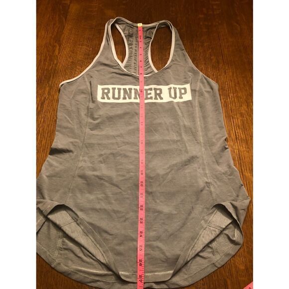 Lululemon Runner Up Tank
Heathered Medium Grey / Wee Stripe White Silver Spoon - Picture 9 of 16